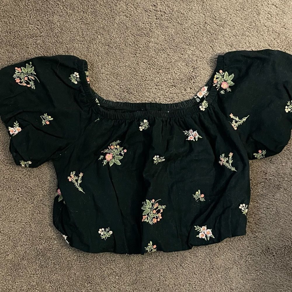 American Eagle Crop Top- Size Small‎